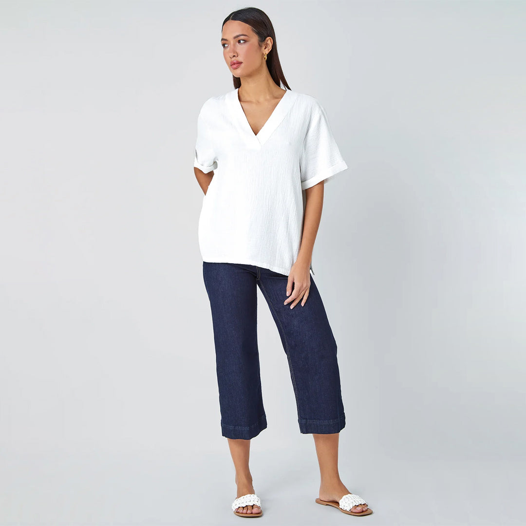 Ivory Linen V-Neck T-Shirt – تي شيرت كتان بقصة V